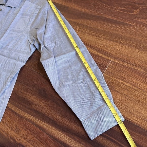 Calvin Klein Pinstripes Non Iron Button Down Dress Shirt Size 16 1/2 32-33 - Picture 10 of 10